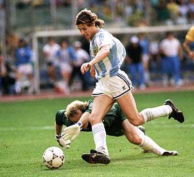 Argentinian forward Claudio Caniggia dribbles past